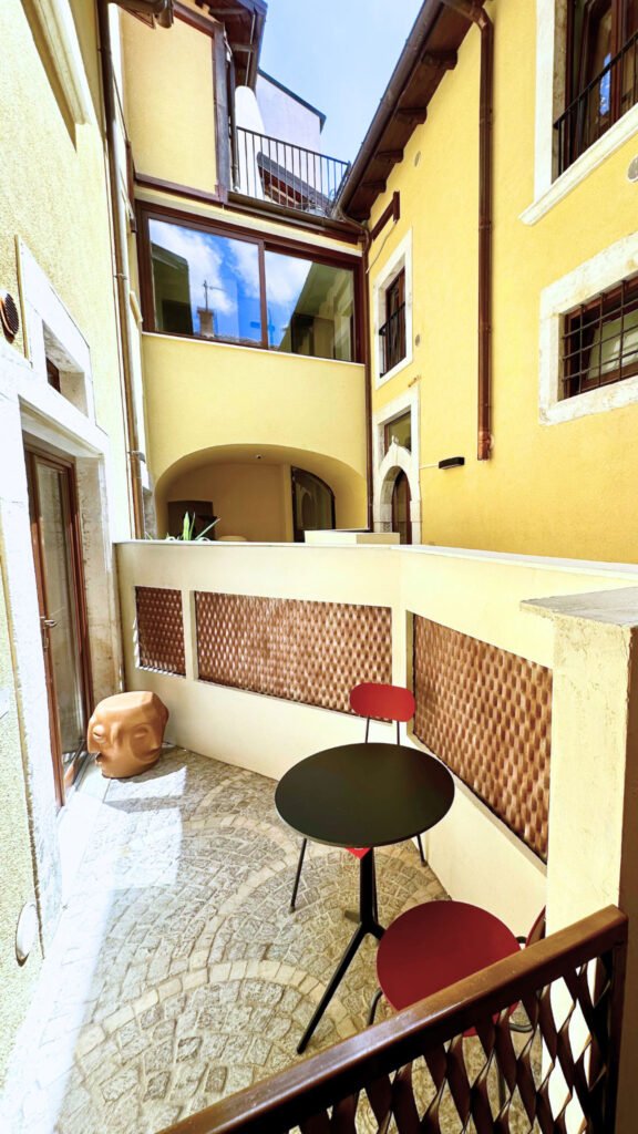 Camera Flora Tani Boutique Rooms